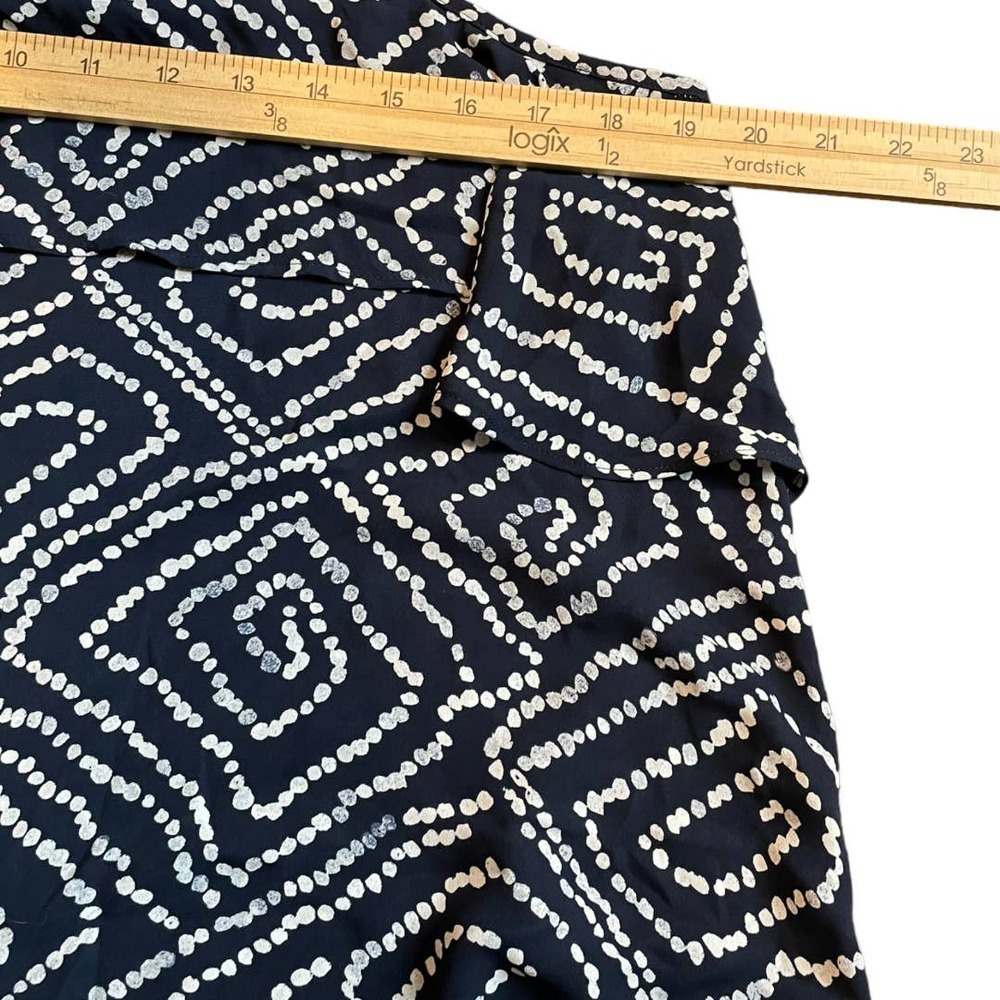 Loft Outlet Navy Ruffle Tank Top Size M - Picture 7 of 7